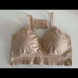 Kindred Bravely Sublime hands-free pumping bra